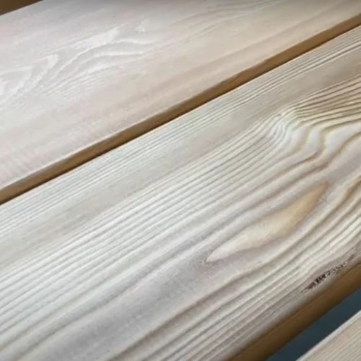 Доска террасная лиственница гладкая 34*120*3000, сорт Оптима (0,36м2)