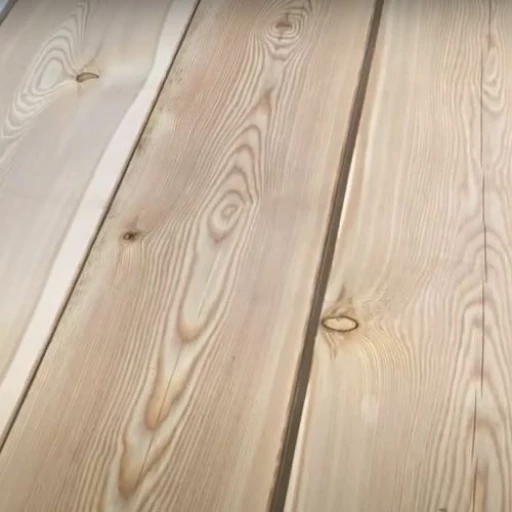 Доска террасная лиственница гладкая 28*120*2000, сорт Классик (0,24м2)