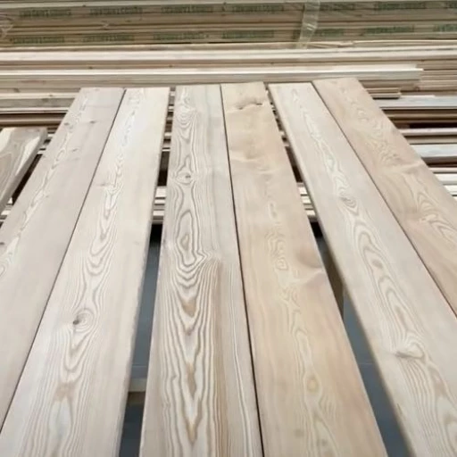 Доска террасная лиственница гладкая 28*190*6000, сорт SF (1,14м2)