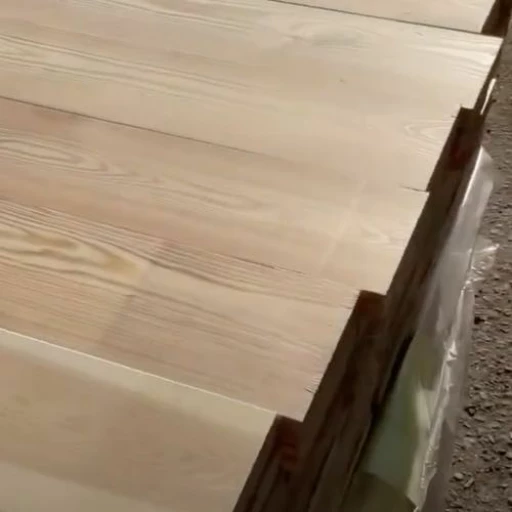 Доска террасная лиственница гладкая 34*140*2500, сорт Прима (0,35м2)